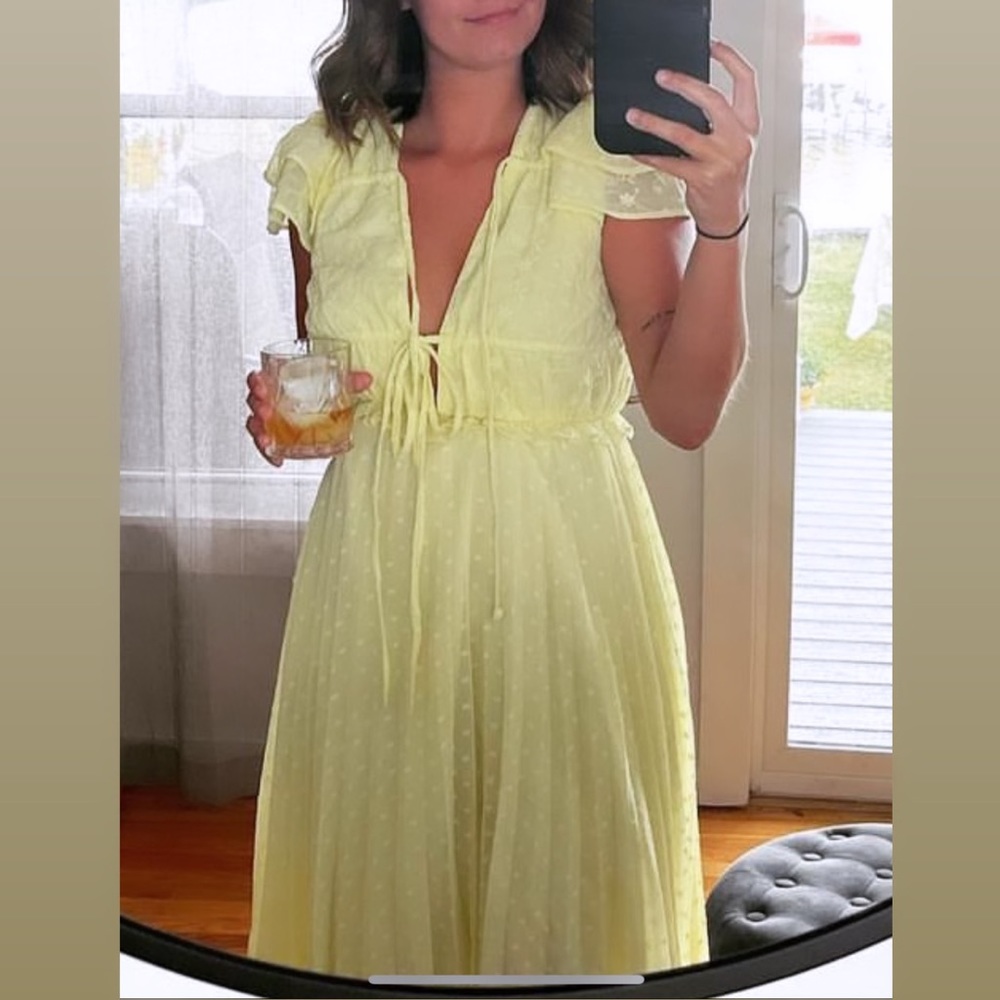 ASOS plunge pleated midi dress in broderie textured yellow! Worn once!!